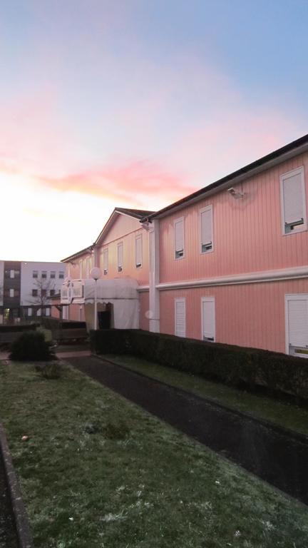 Quick Palace Nantes La Beaujoire Экстерьер фото The former convent of the Sisters of St. Joseph of Cluny