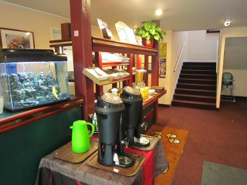 Quick Palace Nantes La Beaujoire Экстерьер фото A typical Japanese ryokan